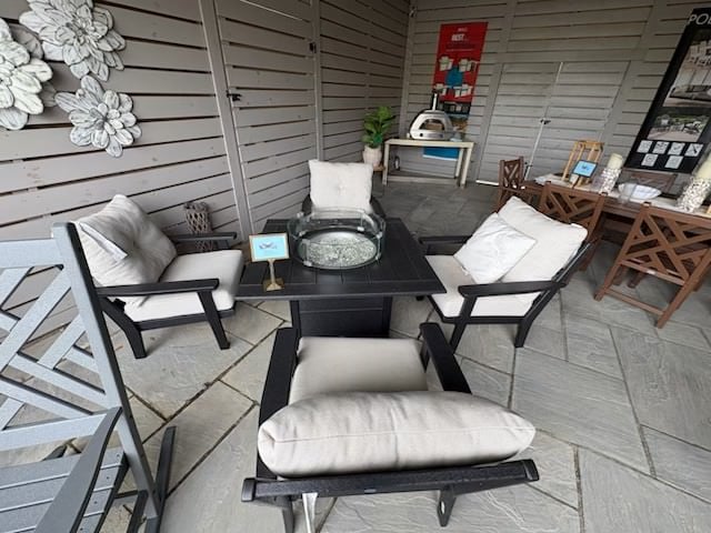 waterworks_5_piece_fire_pit_tab_le,_chairs